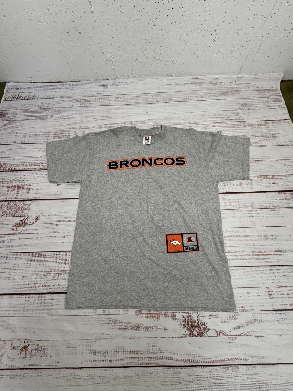 Vintage Cotton Park Size XL 1999 Denver Broncos Gray T- Shirt